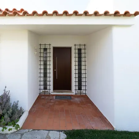 Uno By Hellovacations