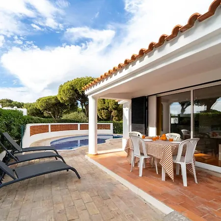 Uno By Hellovacations