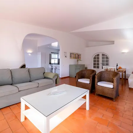 Vila Uno By Hellovacations *