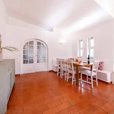 Vila Uno By Hellovacations