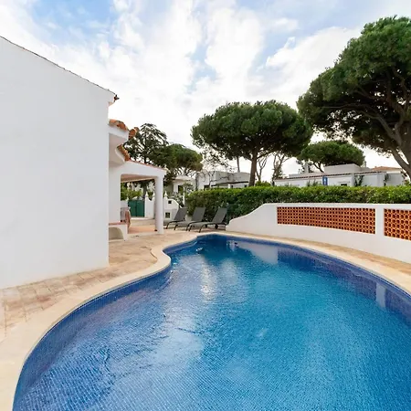 Vila Uno By Hellovacations